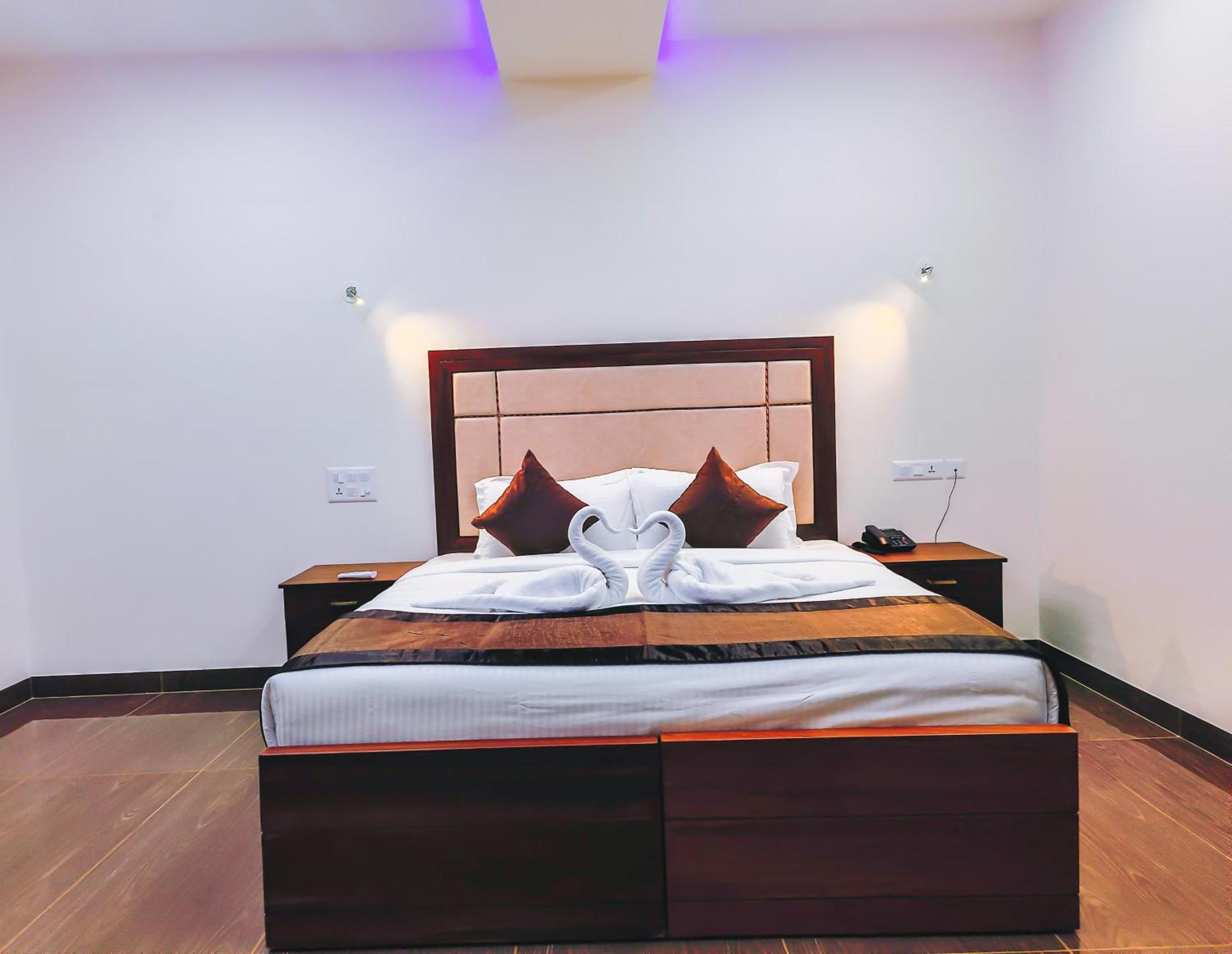 Skylar Seaview Beach Resort & Ayurveda Varkala Exterior foto
